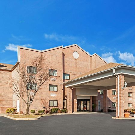 Quality Suites Chestertown Extérieur photo