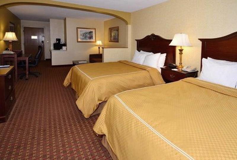 Quality Suites Chestertown Extérieur photo